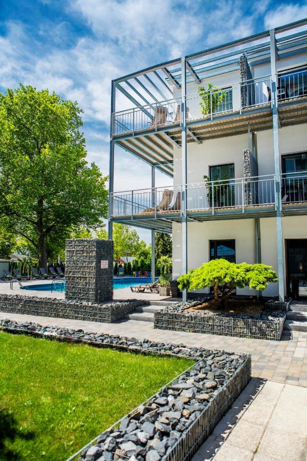 Hotel Csopak Resort & Lake エクステリア 写真